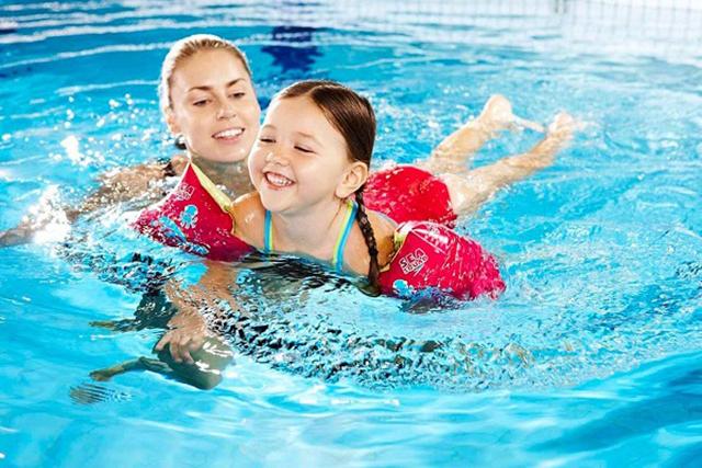 7 Bước Dạy Bơi Cho Trẻ Em Đơn Giản, Hiệu Quả Và An Toàn