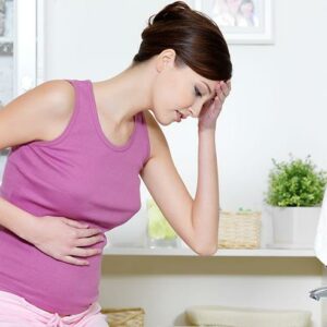 5 nguyên nhân gây đau bụng dưới khi mang thai tuần đầu