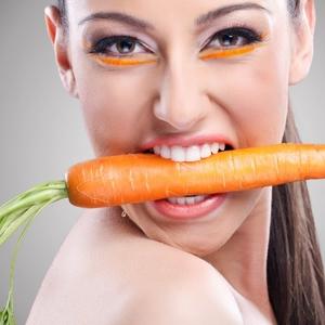 Hàm lượng calo trong cà rốt và có thể ăn cà rốt vào buổi tối không